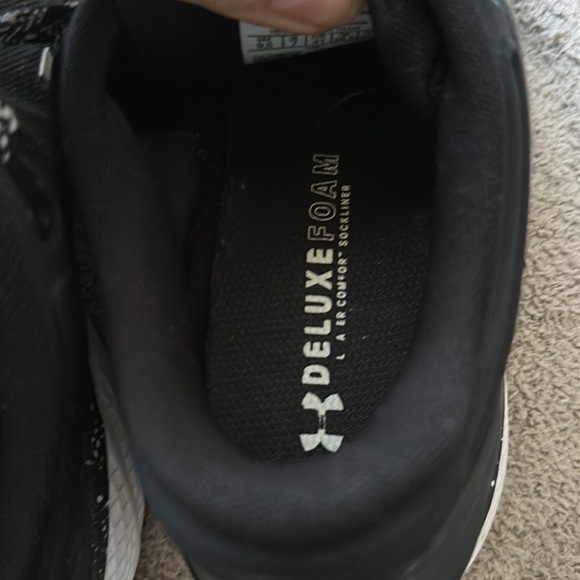 Under Armour charged escape sneakers 👟 - Picture 5 of 10